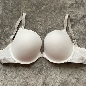 Calvin Klein Lightly Lined Bra
